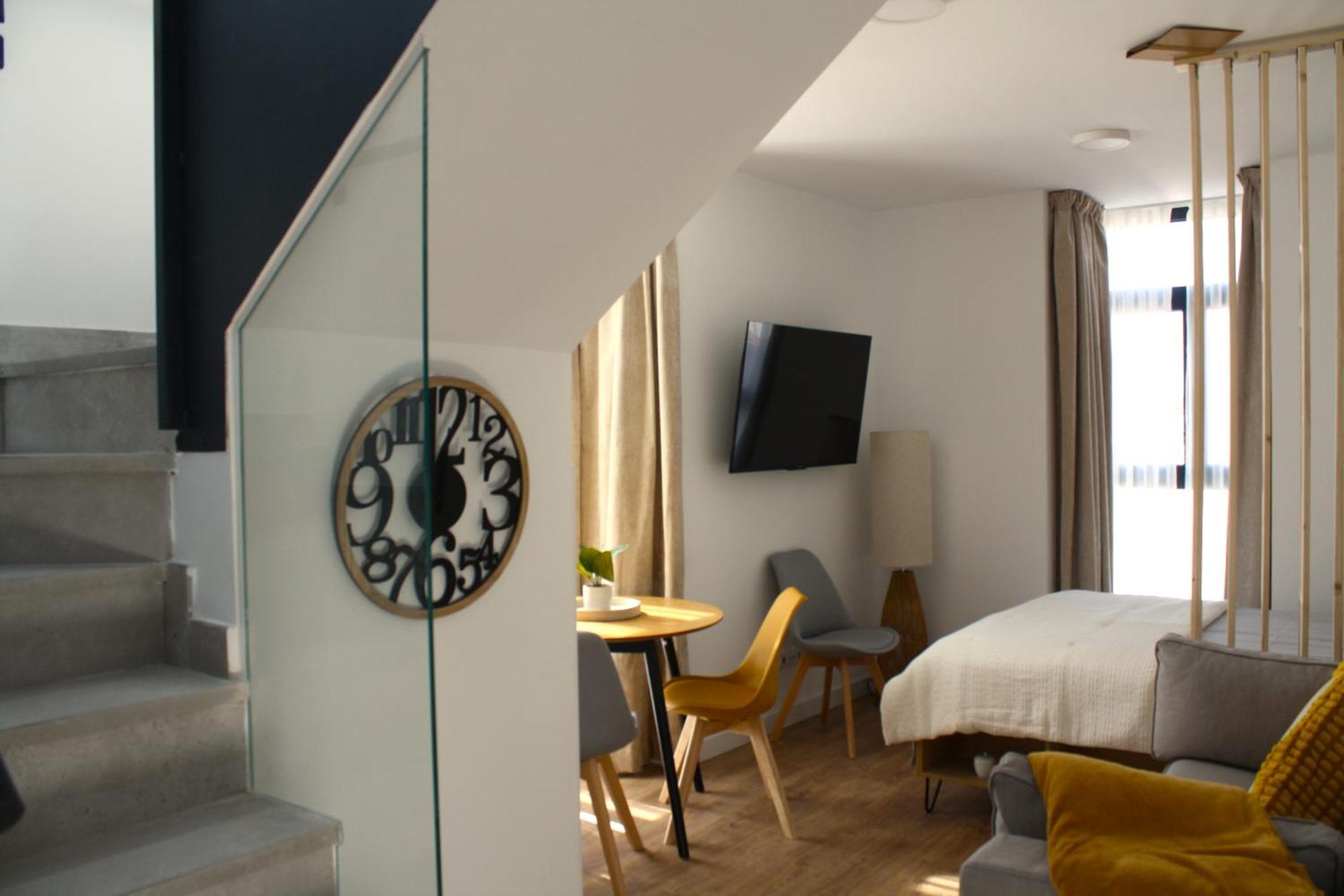 Madrid Urban Suites- Nuevo Apartahotel-7 Apartaments Boutique Full Equiped Exteriör bild